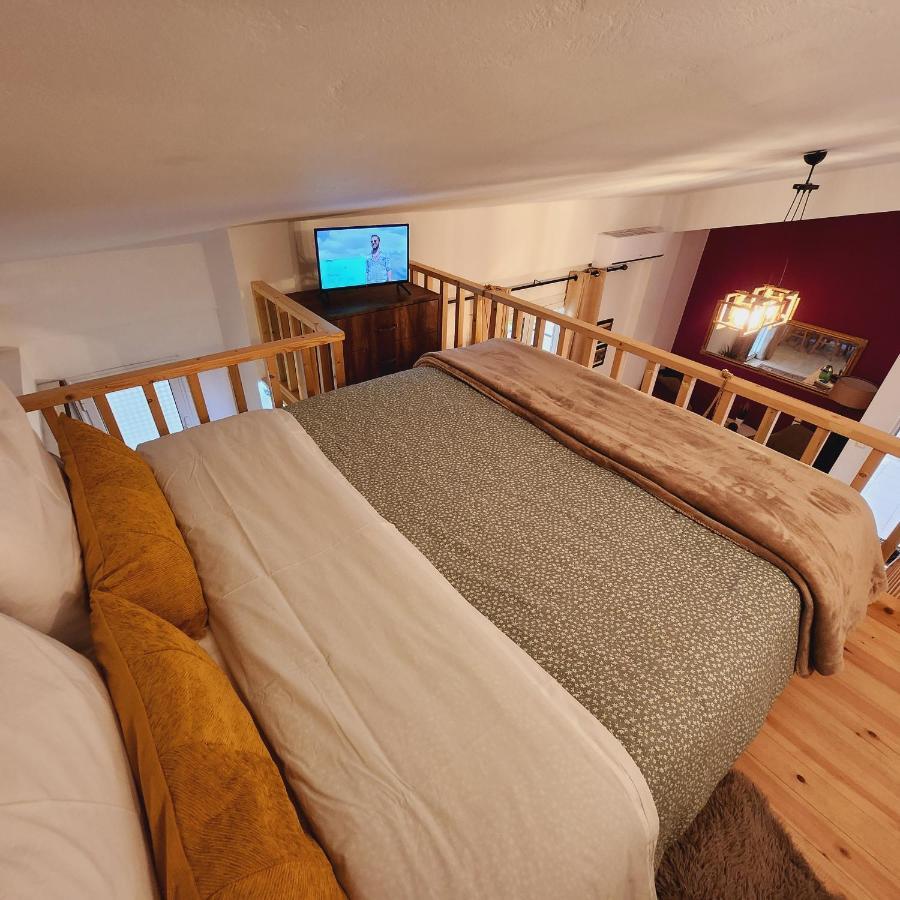 Luxury Loft Apartment Vivian Патра Экстерьер фото